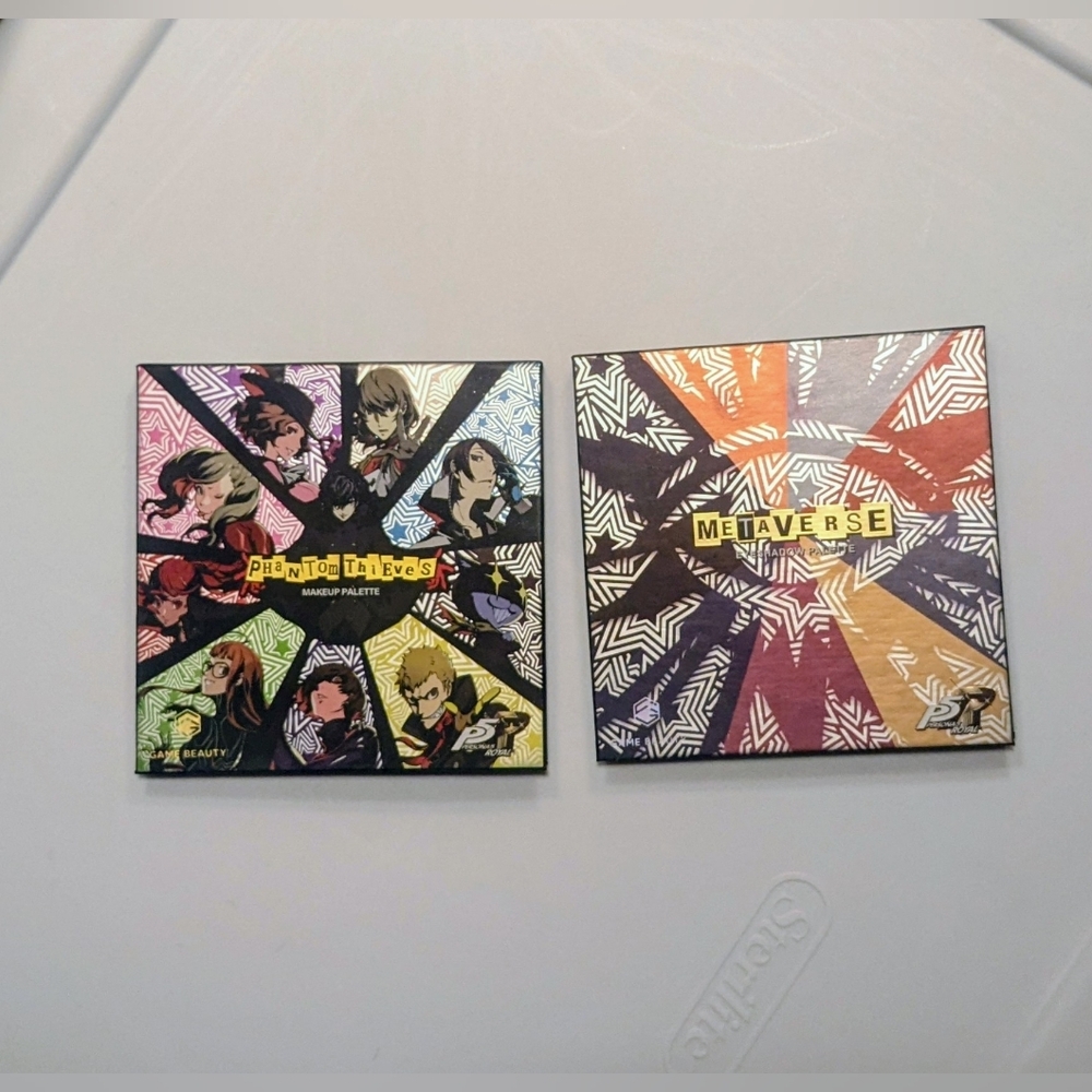 Game Beauty Persona 5 Royal Phantom Thieves and Metaverse Eyeshadow Palettes
